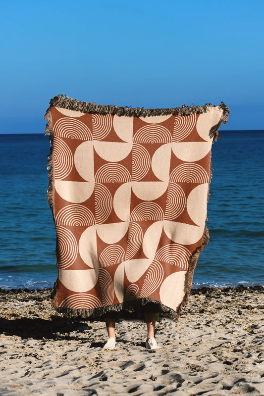 The Coastal Sunset Woven Blanket - Brown